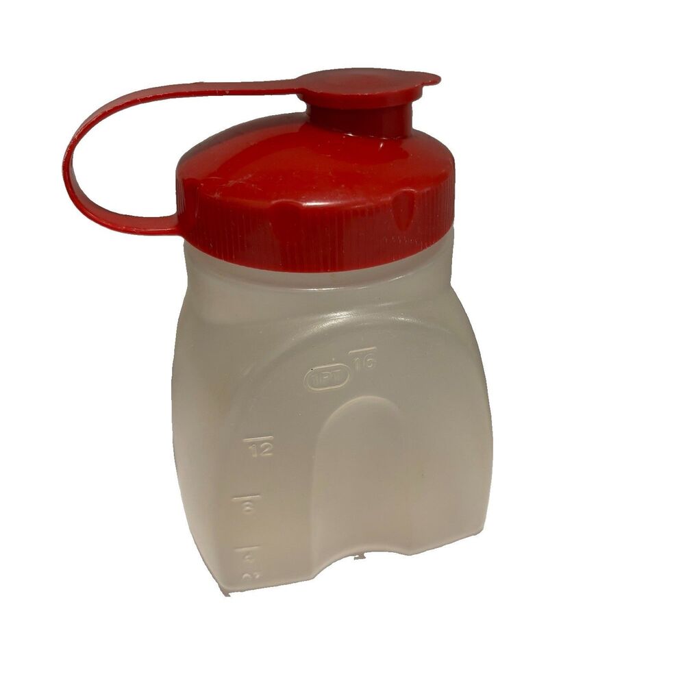 Rubbermaid Vtg Mixer Mate Bottle #1C96 1-Pint (16-oz) Red Pour Lid